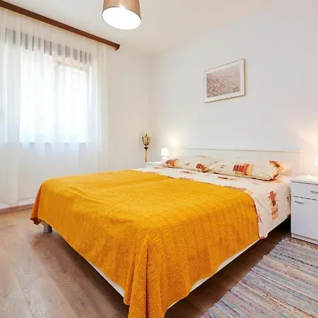 Joso And Diana Apartment Trogir